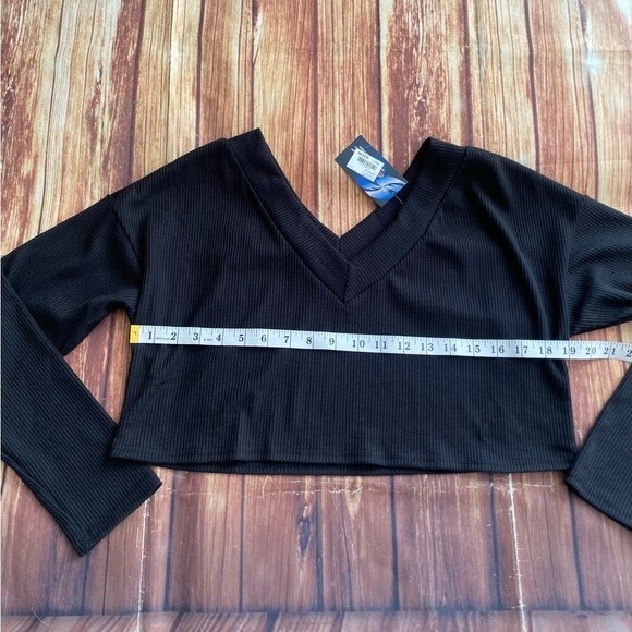 Genx Clothing Women’s Long Sleeve V Neck Rib Knitted Black Crop Top Size Small - Picture 5 of 10